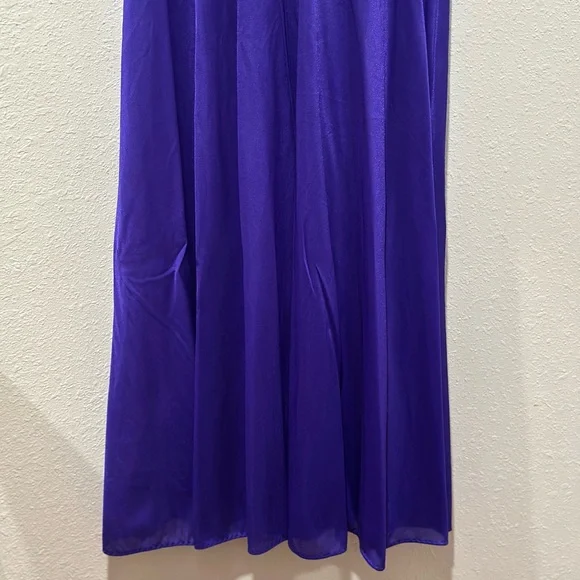 Vintage Adonna Purple Nightgown - Picture 6 of 7